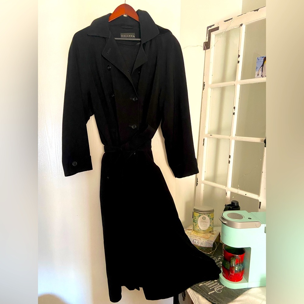 Gallery Hooded Maxi Raincoat With Detachable Liner.